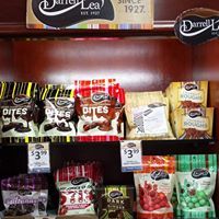 Tewantin Pharmacy - Doctors Find 4